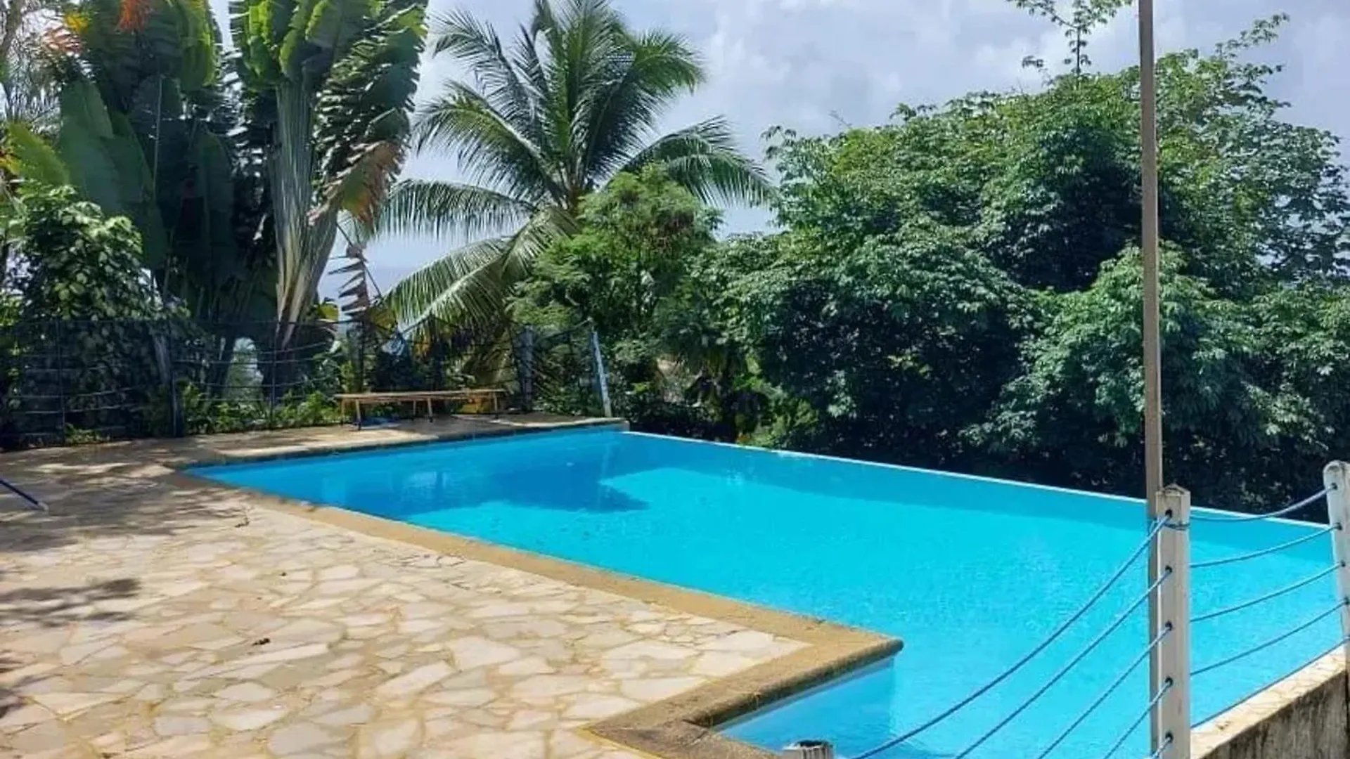 Appartement Confortable A Sainte-Luce Avec Piscine